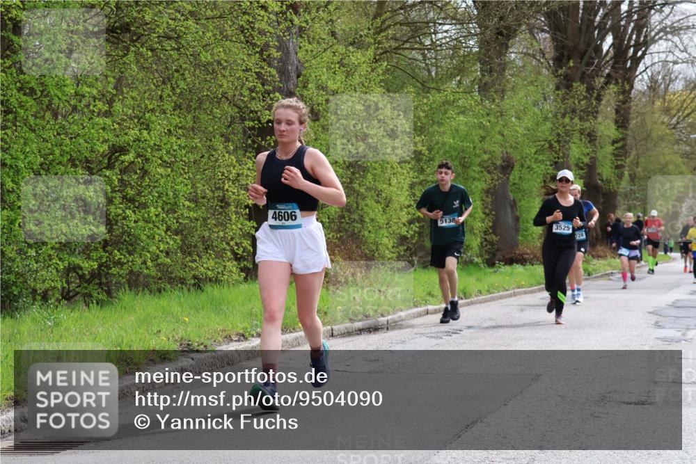 12.04.2026 - 45. Internationalen Wilhelmsburger Insellauf Yannick Fuchs http://msf.ph/oto/9504090 12.04.2026 12:52:01 Laufen 4606, 5138, 3525, 7281 meine-sportfotos.de