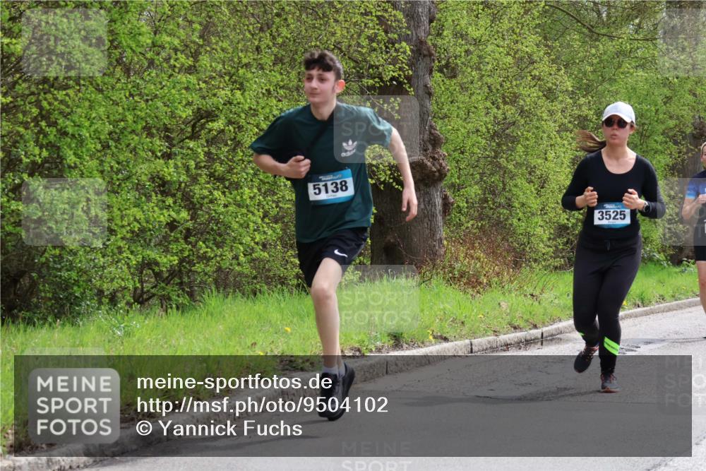 12.04.2026 - 45. Internationalen Wilhelmsburger Insellauf Yannick Fuchs http://msf.ph/oto/9504102 12.04.2026 12:52:04 Laufen 5138, 3525 meine-sportfotos.de