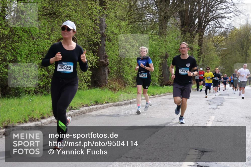 12.04.2026 - 45. Internationalen Wilhelmsburger Insellauf Yannick Fuchs http://msf.ph/oto/9504114 12.04.2026 12:52:06 Laufen 3525, 3728, 5472, 5276, 4754 meine-sportfotos.de