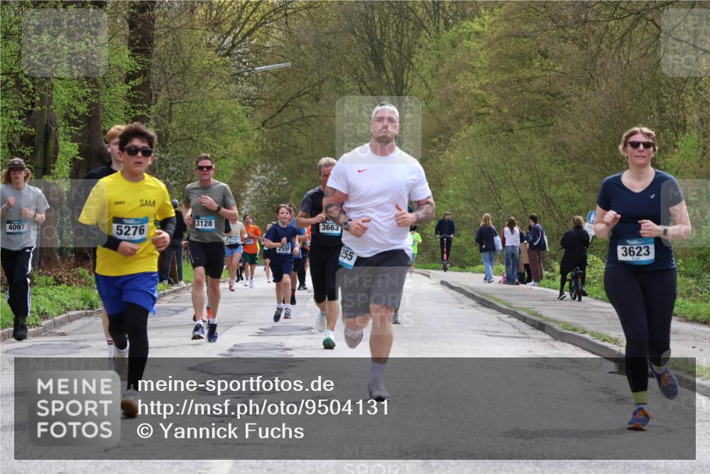 12.04.2026 - 45. Internationalen Wilhelmsburger Insellauf Yannick Fuchs http://msf.ph/oto/9504131 12.04.2026 12:52:09 Laufen 4097, 3128, 5276, 3192, 4601, 2550, 3663, 3623 meine-sportfotos.de