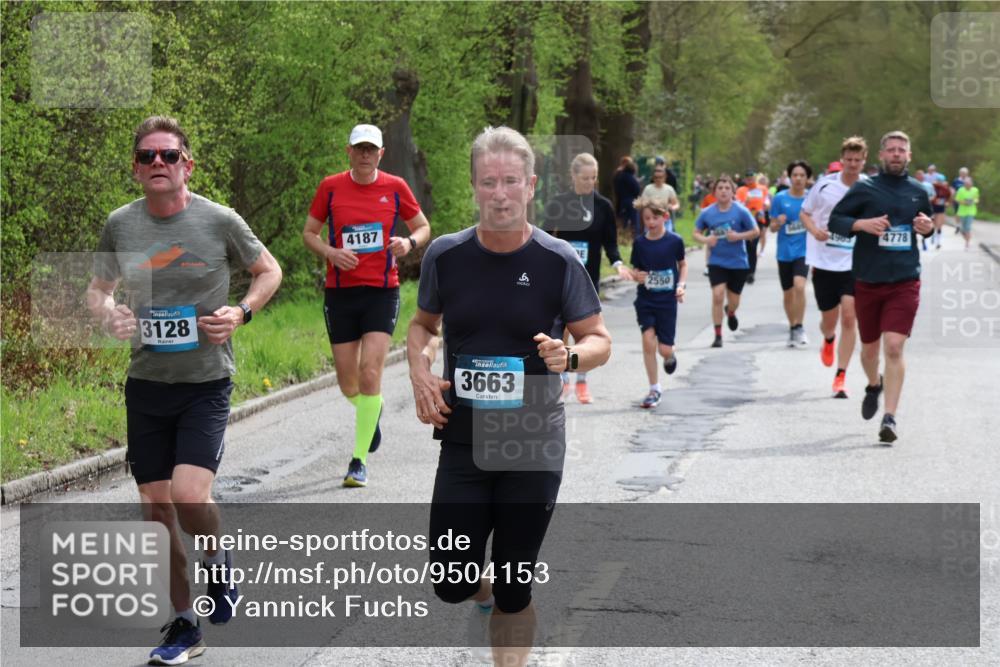 12.04.2026 - 45. Internationalen Wilhelmsburger Insellauf Yannick Fuchs http://msf.ph/oto/9504153 12.04.2026 12:52:14 Laufen 3128, 4187, 3663, 6, 2550, 4985, 4778 meine-sportfotos.de