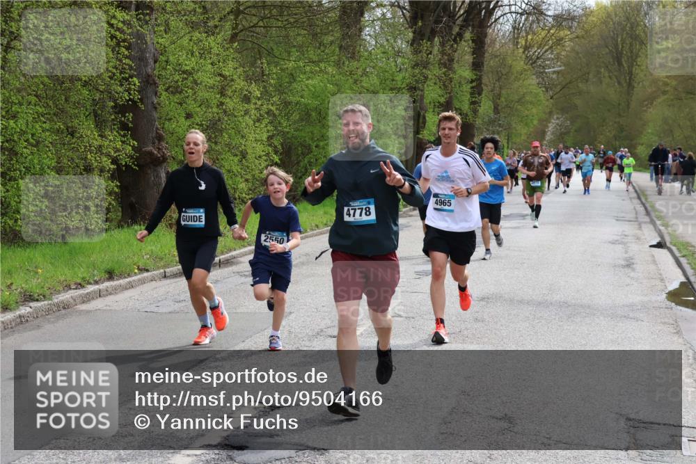 12.04.2026 - 45. Internationalen Wilhelmsburger Insellauf Yannick Fuchs http://msf.ph/oto/9504166 12.04.2026 12:52:18 Laufen 2550, 4778, 4816, 4965 meine-sportfotos.de