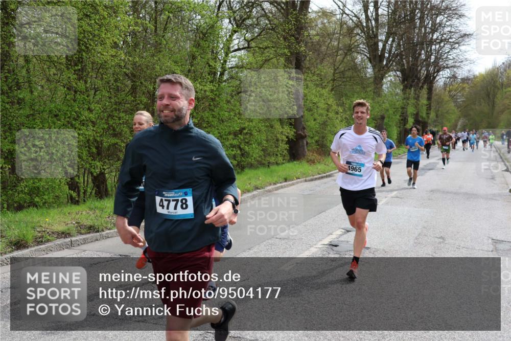 12.04.2026 - 45. Internationalen Wilhelmsburger Insellauf Yannick Fuchs http://msf.ph/oto/9504177 12.04.2026 12:52:20 Laufen 4778, 4965, 5689 meine-sportfotos.de