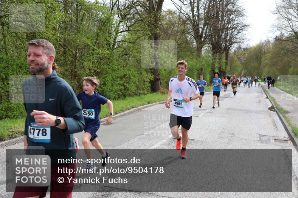 12.04.2026 - 45. Internationalen Wilhelmsburger Insellauf Yannick Fuchs http://msf.ph/oto/9504178 12.04.2026 12:52:20 Laufen 4778, 2550, 4965 meine-sportfotos.de