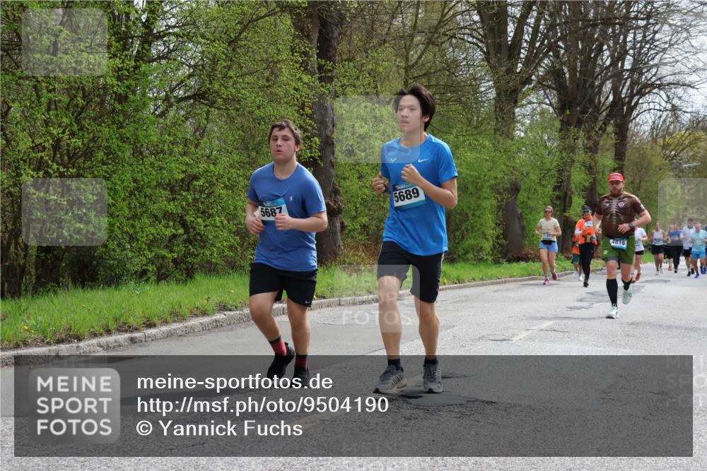 12.04.2026 - 45. Internationalen Wilhelmsburger Insellauf Yannick Fuchs http://msf.ph/oto/9504190 12.04.2026 12:52:23 Laufen 5687, 5689, 208, 4816 meine-sportfotos.de