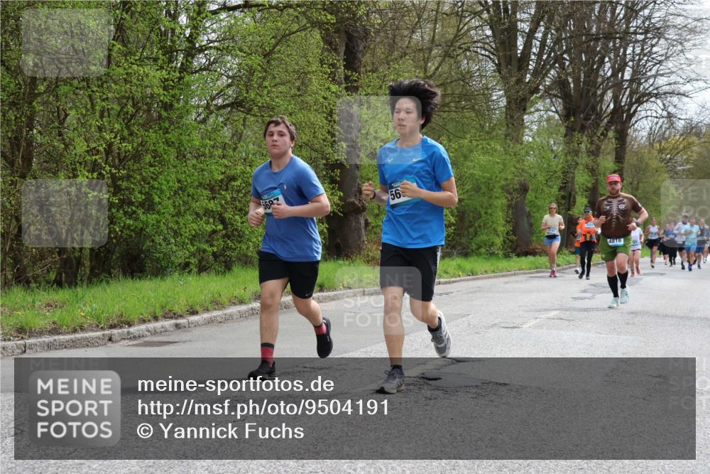 12.04.2026 - 45. Internationalen Wilhelmsburger Insellauf Yannick Fuchs http://msf.ph/oto/9504191 12.04.2026 12:52:23 Laufen 5687, 56, 2082, 4816 meine-sportfotos.de