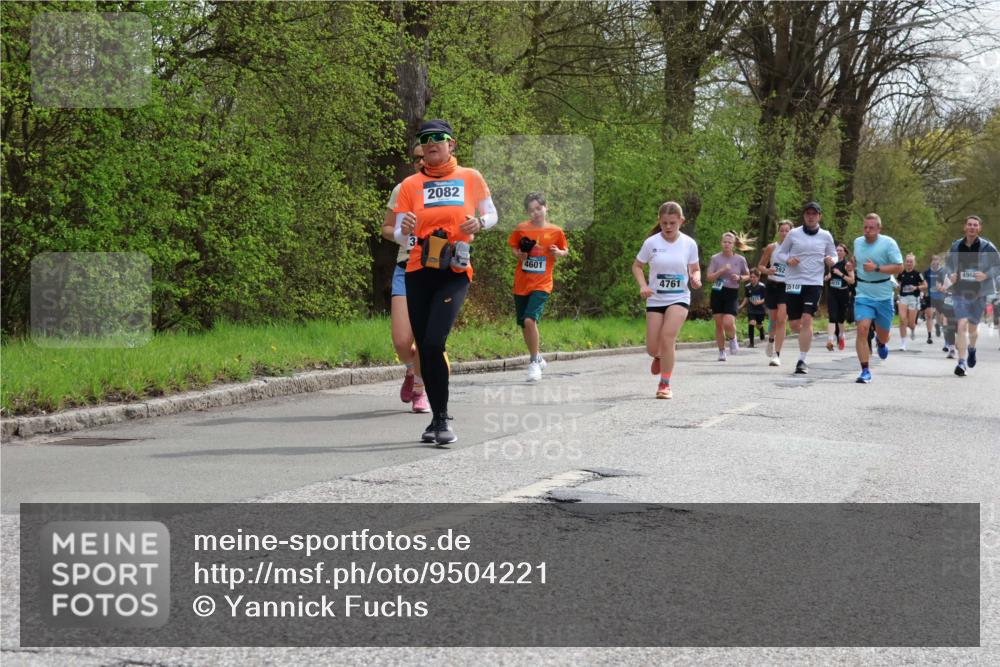 12.04.2026 - 45. Internationalen Wilhelmsburger Insellauf Yannick Fuchs http://msf.ph/oto/9504221 12.04.2026 12:52:30 Laufen 2082, 4601, 4761, 392, 3510 meine-sportfotos.de