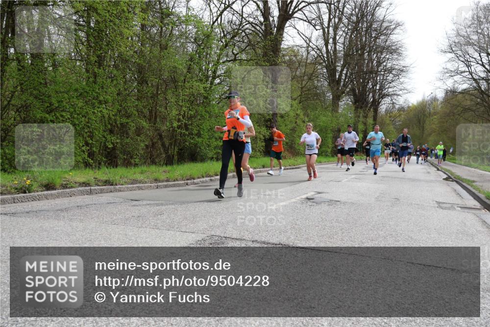 12.04.2026 - 45. Internationalen Wilhelmsburger Insellauf Yannick Fuchs http://msf.ph/oto/9504228 12.04.2026 12:52:31 Laufen 4761 meine-sportfotos.de