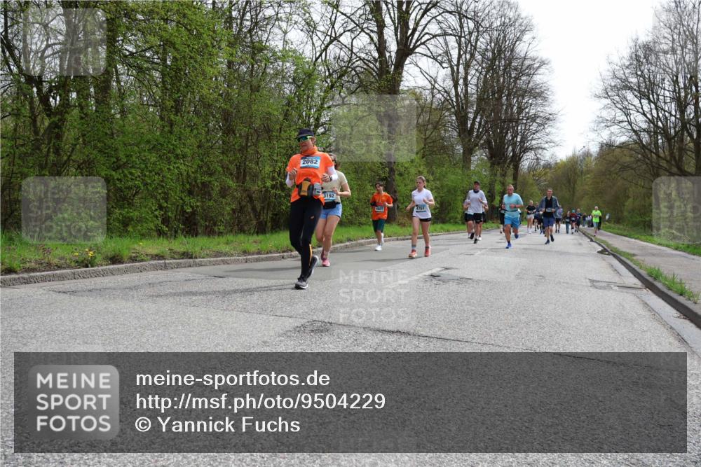 12.04.2026 - 45. Internationalen Wilhelmsburger Insellauf Yannick Fuchs http://msf.ph/oto/9504229 12.04.2026 12:52:31 Laufen 2082, 3192, 4601, 4761 meine-sportfotos.de
