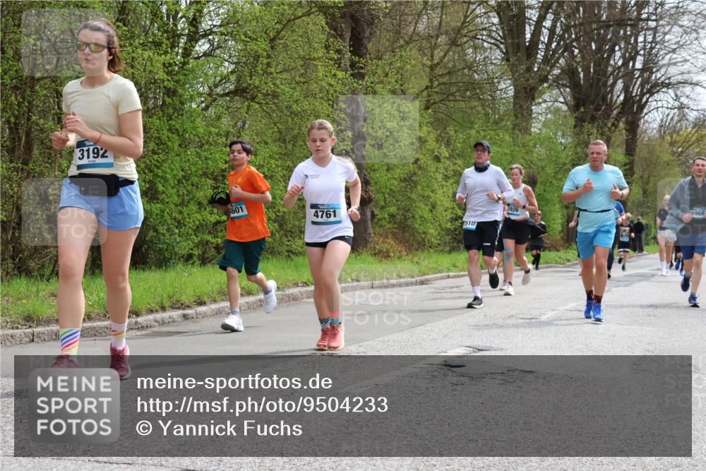 12.04.2026 - 45. Internationalen Wilhelmsburger Insellauf Yannick Fuchs http://msf.ph/oto/9504233 12.04.2026 12:52:32 Laufen 3192, 601, 3926, 4968, 4761, 510 meine-sportfotos.de