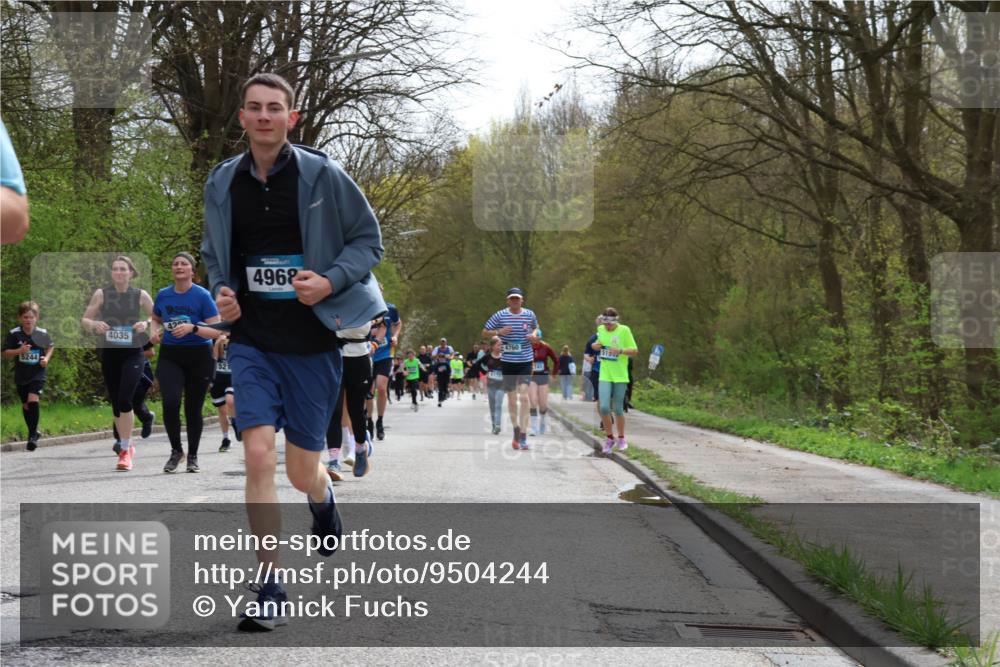 12.04.2026 - 45. Internationalen Wilhelmsburger Insellauf Yannick Fuchs http://msf.ph/oto/9504244 12.04.2026 12:52:35 Laufen 5244, 4035, 42, 4968, 5179, 4760, 519 meine-sportfotos.de