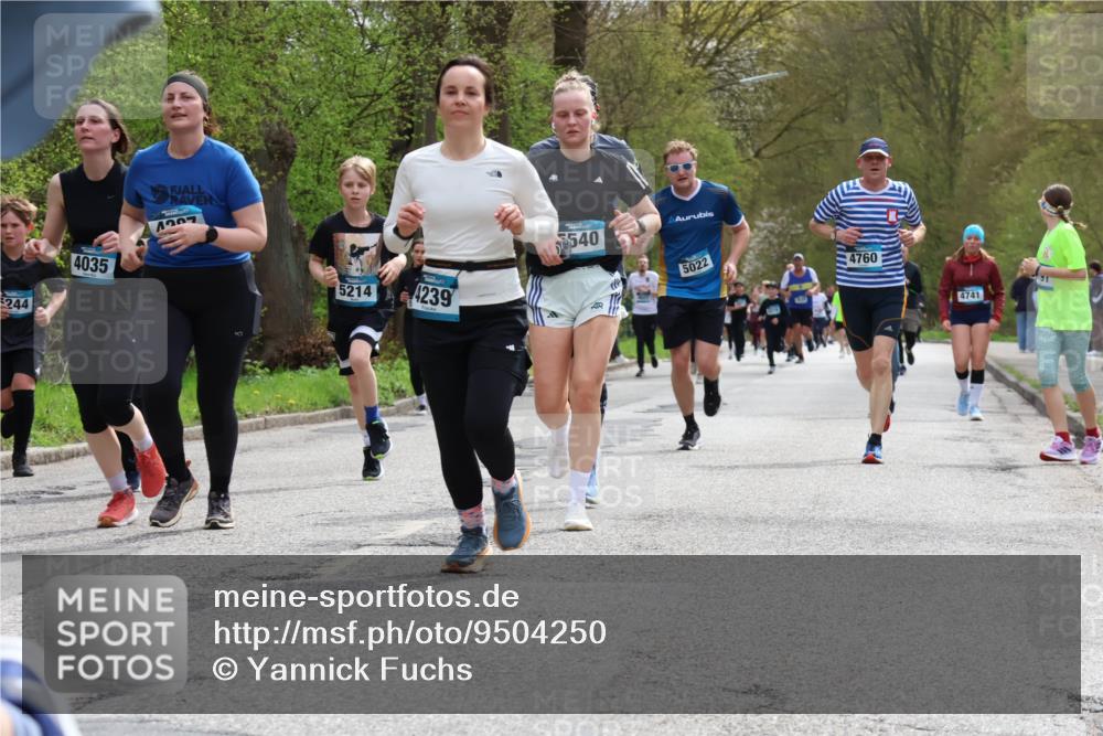 12.04.2026 - 45. Internationalen Wilhelmsburger Insellauf Yannick Fuchs http://msf.ph/oto/9504250 12.04.2026 12:52:36 Laufen 244, 4035, 1967, 5214, 540, 5022, 4760, 4239, 4741 meine-sportfotos.de