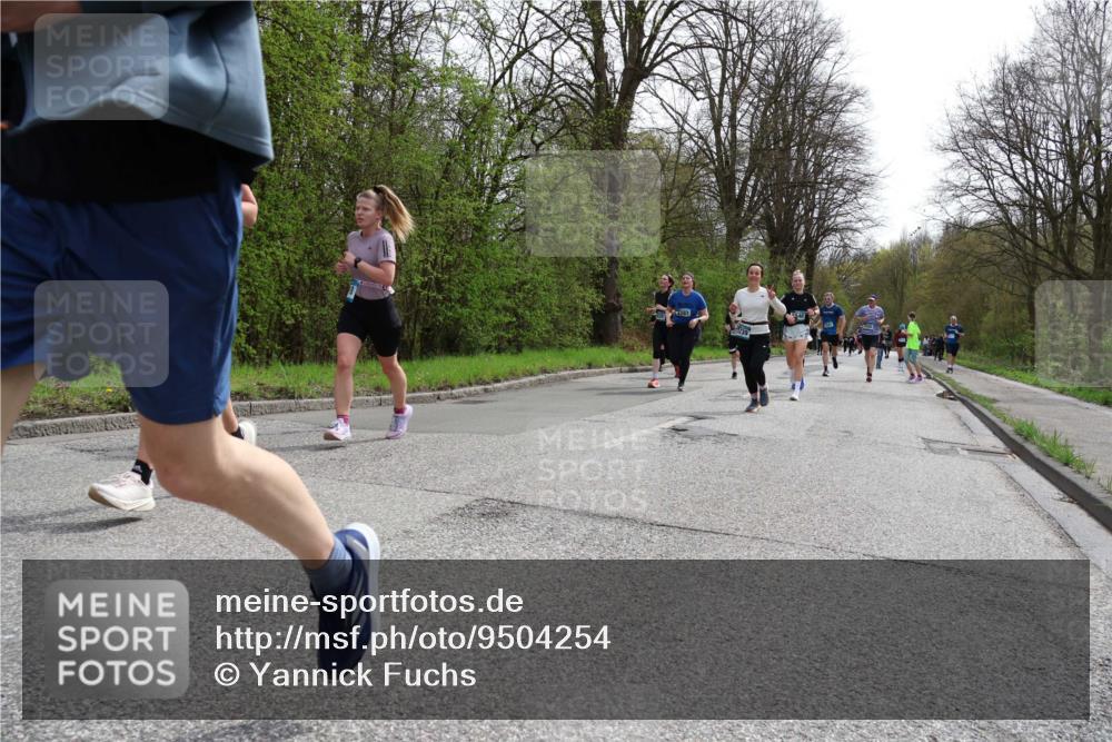 12.04.2026 - 45. Internationalen Wilhelmsburger Insellauf Yannick Fuchs http://msf.ph/oto/9504254 12.04.2026 12:52:37 Laufen  meine-sportfotos.de