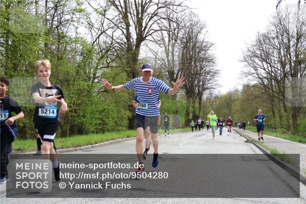 12.04.2026 - 45. Internationalen Wilhelmsburger Insellauf Yannick Fuchs http://msf.ph/oto/9504280 12.04.2026 12:52:41 Laufen 4760, 5214, 11, 5011 meine-sportfotos.de