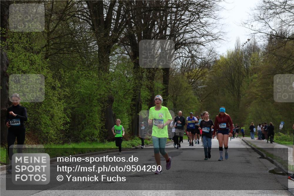 12.04.2026 - 45. Internationalen Wilhelmsburger Insellauf Yannick Fuchs http://msf.ph/oto/9504290 12.04.2026 12:52:43 Laufen 5644, 4344, 5191, 4525, 5179, 4741 meine-sportfotos.de