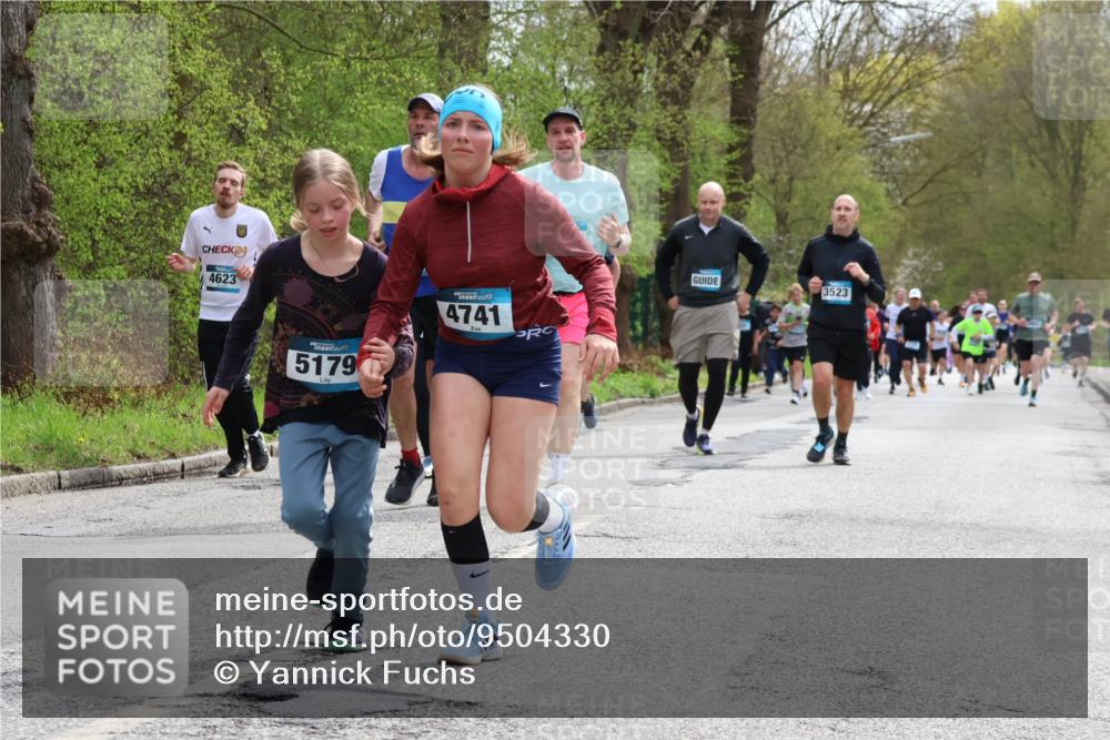 12.04.2026 - 45. Internationalen Wilhelmsburger Insellauf Yannick Fuchs http://msf.ph/oto/9504330 12.04.2026 12:52:51 Laufen 24, 4623, 5179, 4741, 3523 meine-sportfotos.de