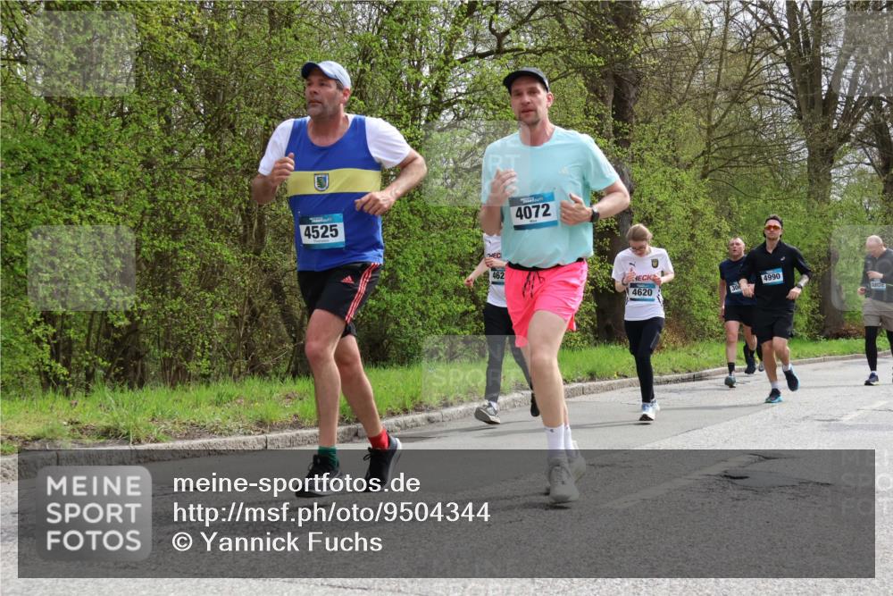 12.04.2026 - 45. Internationalen Wilhelmsburger Insellauf Yannick Fuchs http://msf.ph/oto/9504344 12.04.2026 12:52:54 Laufen 4525, 462, 4072, 4620, 4990, 306 meine-sportfotos.de
