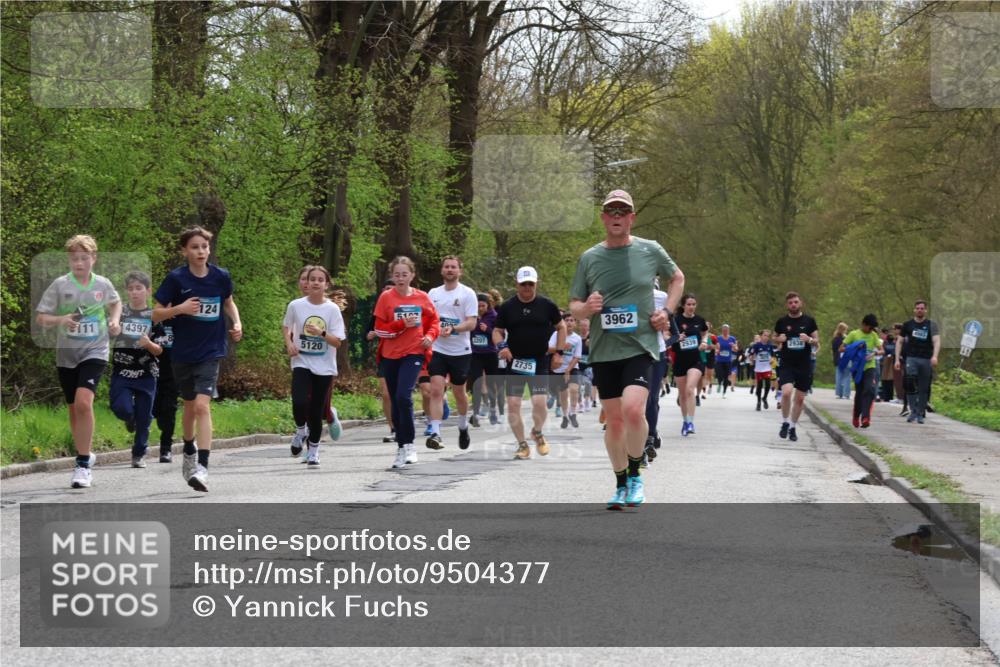 12.04.2026 - 45. Internationalen Wilhelmsburger Insellauf Yannick Fuchs http://msf.ph/oto/9504377 12.04.2026 12:53:00 Laufen 111, 4397, 124, 5120, 5103, 1207, 2735, 3962, 2939, 2938 meine-sportfotos.de