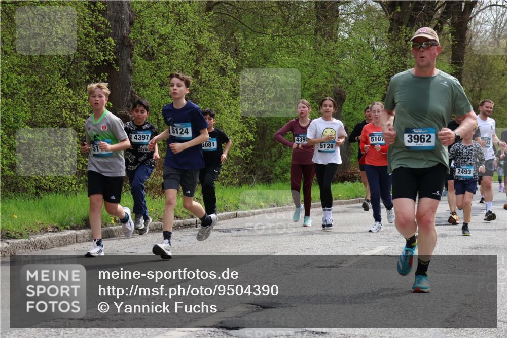 12.04.2026 - 45. Internationalen Wilhelmsburger Insellauf Yannick Fuchs http://msf.ph/oto/9504390 12.04.2026 12:53:02 Laufen 51, 4397, 5124, 4395, 5107, 5081, 5120, 3962, 2493 meine-sportfotos.de