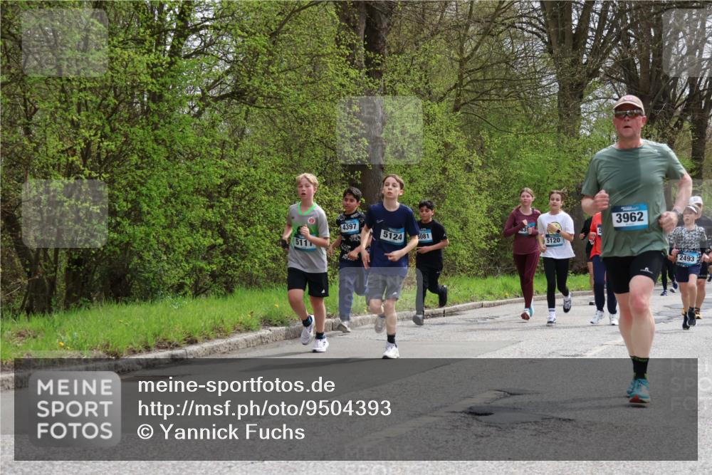 12.04.2026 - 45. Internationalen Wilhelmsburger Insellauf Yannick Fuchs http://msf.ph/oto/9504393 12.04.2026 12:53:03 Laufen 5117, 4397, 5124, 5081, 5120, 3962, 2493 meine-sportfotos.de