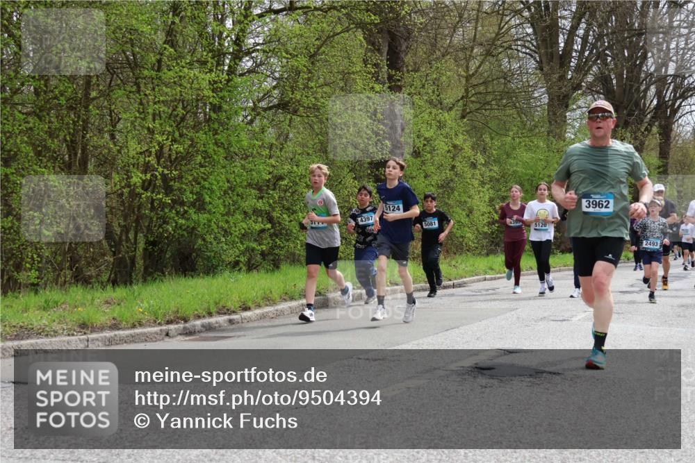 12.04.2026 - 45. Internationalen Wilhelmsburger Insellauf Yannick Fuchs http://msf.ph/oto/9504394 12.04.2026 12:53:03 Laufen 4397, 5124, 5081, 5120, 3962, 2493 meine-sportfotos.de