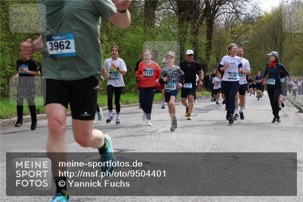 12.04.2026 - 45. Internationalen Wilhelmsburger Insellauf Yannick Fuchs http://msf.ph/oto/9504401 12.04.2026 12:53:04 Laufen 3962, 5120, 5107, 2493, 2735, 226, 4128, 4875, 938 meine-sportfotos.de