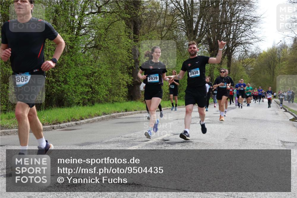 12.04.2026 - 45. Internationalen Wilhelmsburger Insellauf Yannick Fuchs http://msf.ph/oto/9504435 12.04.2026 12:53:10 Laufen 805, 2939, 2938 meine-sportfotos.de