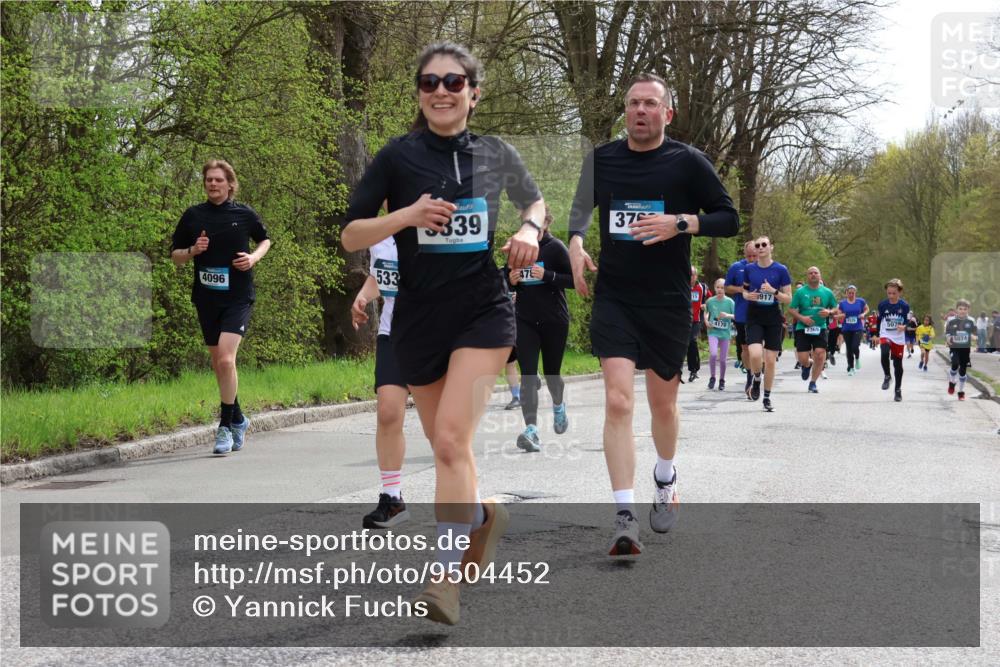 12.04.2026 - 45. Internationalen Wilhelmsburger Insellauf Yannick Fuchs http://msf.ph/oto/9504452 12.04.2026 12:53:13 Laufen 4096, 533, 339, 478, 37, 4170, 917, 5079, 2369, 5074 meine-sportfotos.de
