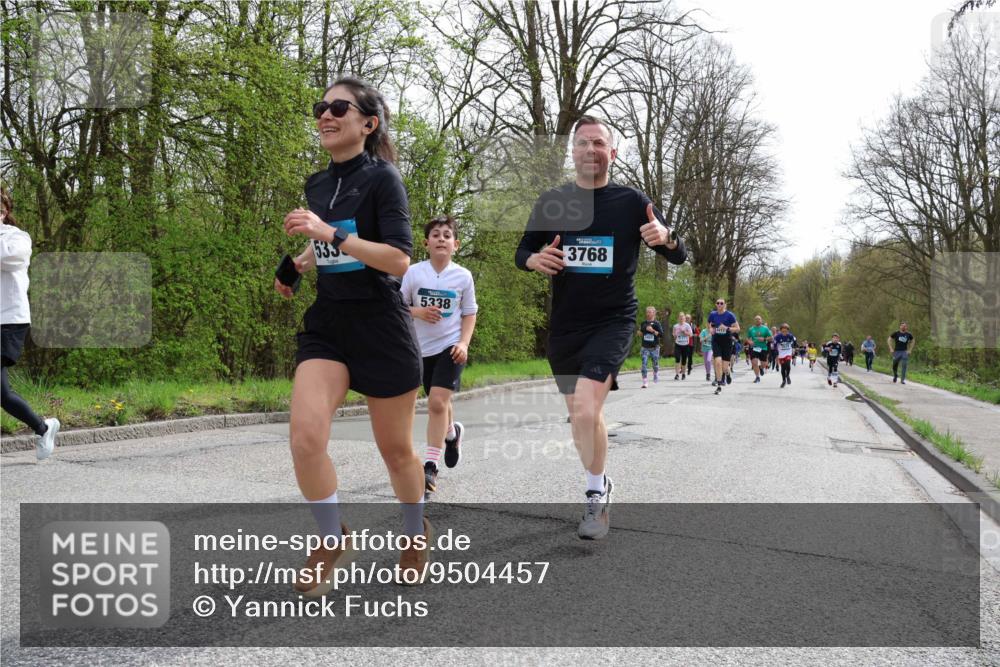 12.04.2026 - 45. Internationalen Wilhelmsburger Insellauf Yannick Fuchs http://msf.ph/oto/9504457 12.04.2026 12:53:14 Laufen 533, 5338, 3768 meine-sportfotos.de