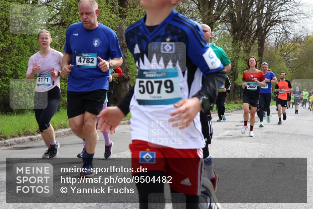 12.04.2026 - 45. Internationalen Wilhelmsburger Insellauf Yannick Fuchs http://msf.ph/oto/9504482 12.04.2026 12:53:18 Laufen 4171, 4782, 5079, 2642, 26, 37 meine-sportfotos.de
