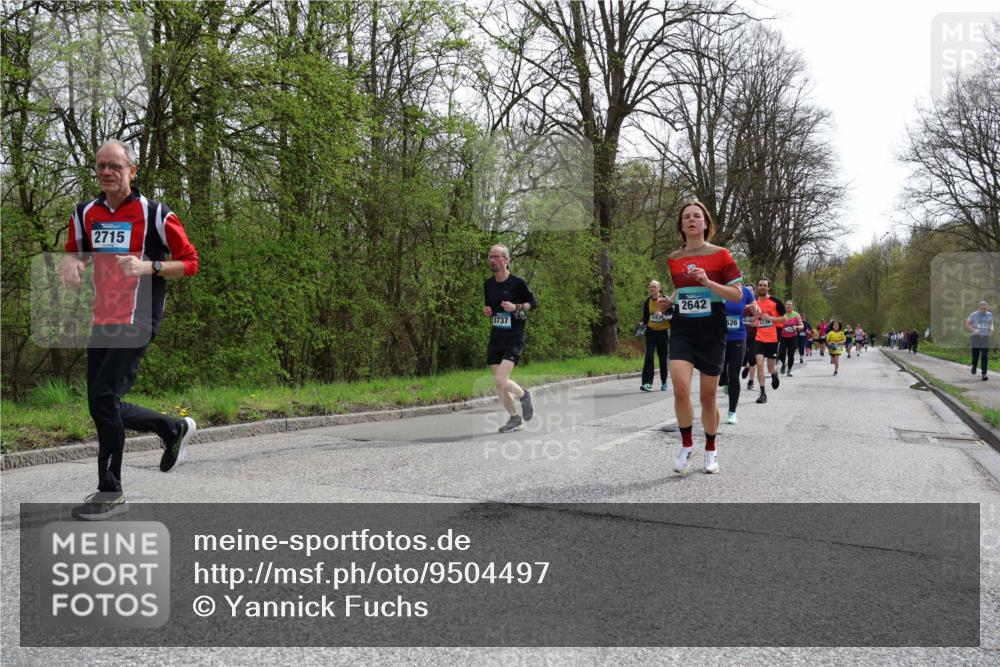12.04.2026 - 45. Internationalen Wilhelmsburger Insellauf Yannick Fuchs http://msf.ph/oto/9504497 12.04.2026 12:53:21 Laufen 2715, 3737, 2642, 526, 3736 meine-sportfotos.de