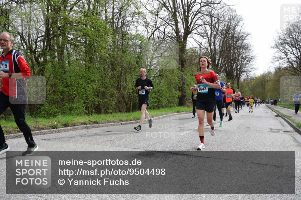 12.04.2026 - 45. Internationalen Wilhelmsburger Insellauf Yannick Fuchs http://msf.ph/oto/9504498 12.04.2026 12:53:21 Laufen 2715, 3737, 2642, 526, 3736 meine-sportfotos.de