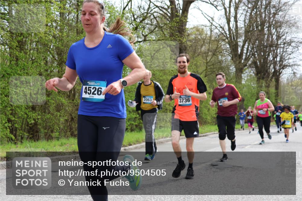 12.04.2026 - 45. Internationalen Wilhelmsburger Insellauf Yannick Fuchs http://msf.ph/oto/9504505 12.04.2026 12:53:23 Laufen 4526, 2063, 3736, 464 meine-sportfotos.de