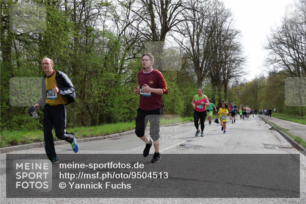 12.04.2026 - 45. Internationalen Wilhelmsburger Insellauf Yannick Fuchs http://msf.ph/oto/9504513 12.04.2026 12:53:24 Laufen 2063, 3212, 2117 meine-sportfotos.de