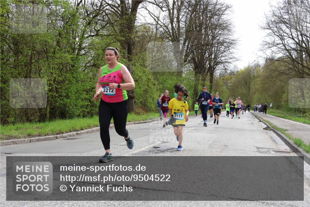 12.04.2026 - 45. Internationalen Wilhelmsburger Insellauf Yannick Fuchs http://msf.ph/oto/9504522 12.04.2026 12:53:26 Laufen 3212, 3167, 4125, 2117 meine-sportfotos.de
