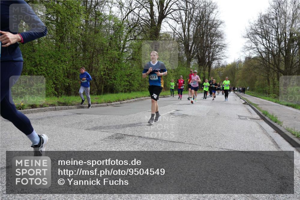 12.04.2026 - 45. Internationalen Wilhelmsburger Insellauf Yannick Fuchs http://msf.ph/oto/9504549 12.04.2026 12:53:31 Laufen 5012 meine-sportfotos.de