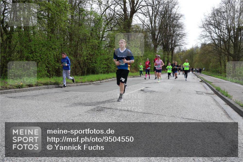 12.04.2026 - 45. Internationalen Wilhelmsburger Insellauf Yannick Fuchs http://msf.ph/oto/9504550 12.04.2026 12:53:31 Laufen 5067, 912, 3454 meine-sportfotos.de