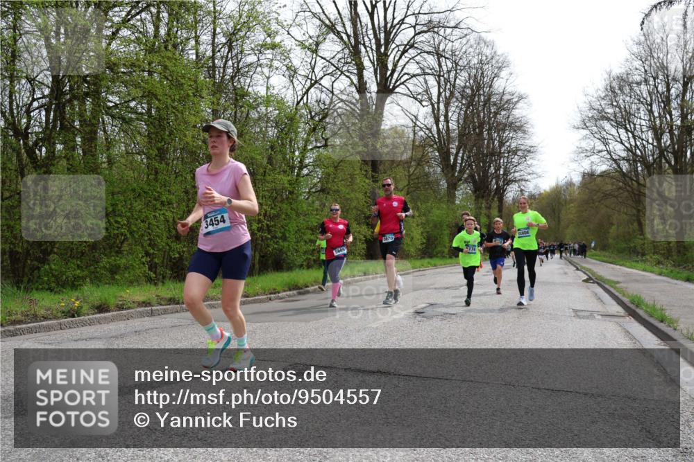 12.04.2026 - 45. Internationalen Wilhelmsburger Insellauf Yannick Fuchs http://msf.ph/oto/9504557 12.04.2026 12:53:33 Laufen 3454, 5669, 5670, 5174 meine-sportfotos.de