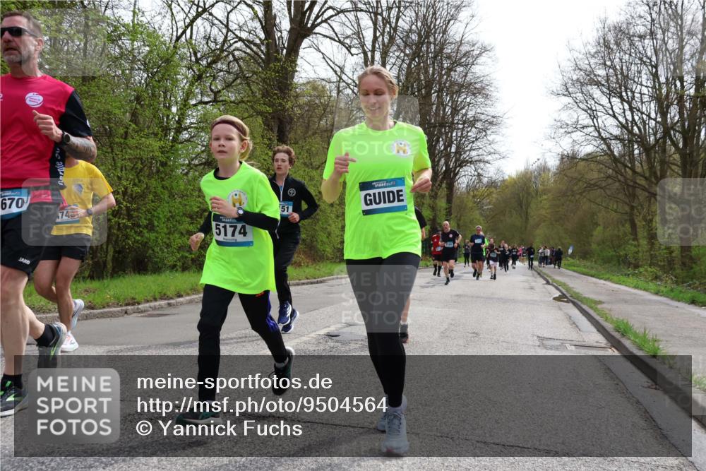 12.04.2026 - 45. Internationalen Wilhelmsburger Insellauf Yannick Fuchs http://msf.ph/oto/9504564 12.04.2026 12:53:35 Laufen 670, 474, 5174, 51 meine-sportfotos.de