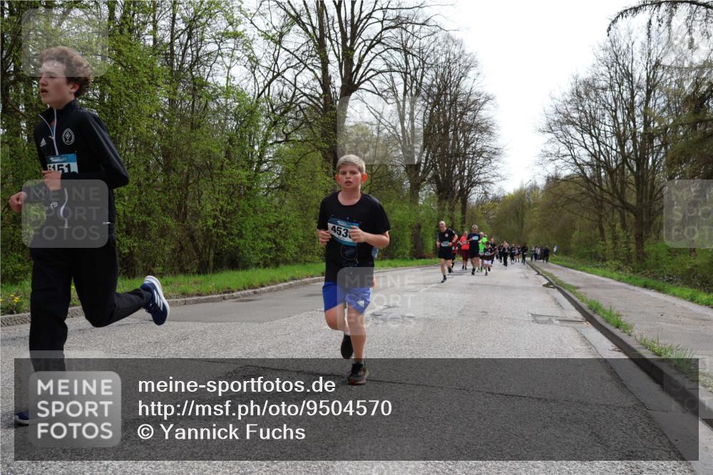 12.04.2026 - 45. Internationalen Wilhelmsburger Insellauf Yannick Fuchs http://msf.ph/oto/9504570 12.04.2026 12:53:37 Laufen 161, 453 meine-sportfotos.de