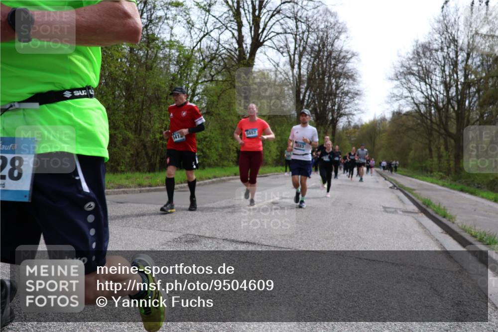 12.04.2026 - 45. Internationalen Wilhelmsburger Insellauf Yannick Fuchs http://msf.ph/oto/9504609 12.04.2026 12:53:44 Laufen 28, 5412, 5657, 1883 meine-sportfotos.de