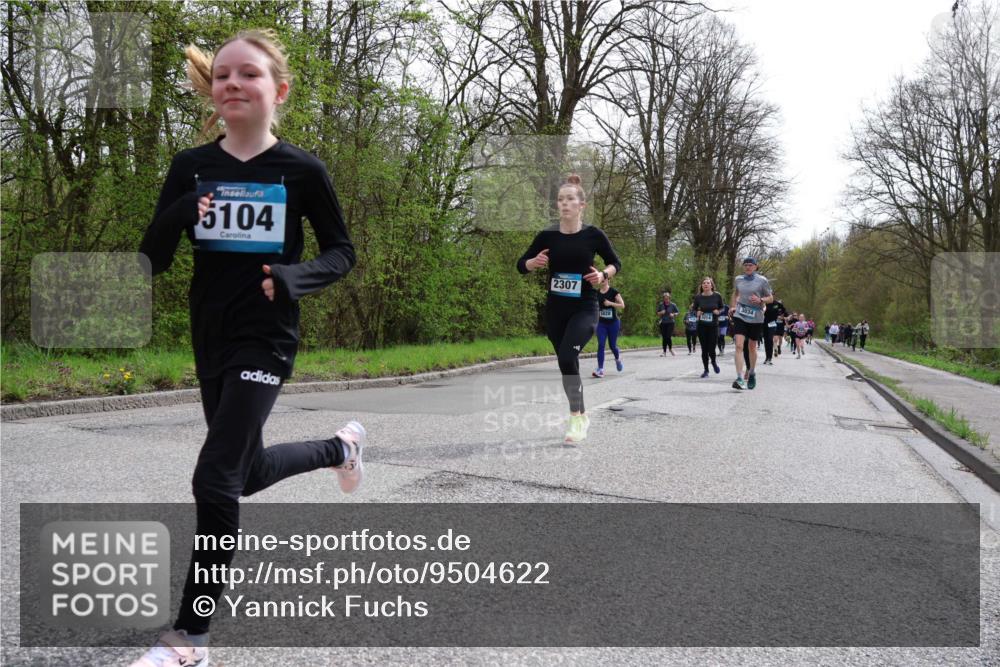 12.04.2026 - 45. Internationalen Wilhelmsburger Insellauf Yannick Fuchs http://msf.ph/oto/9504622 12.04.2026 12:53:46 Laufen 5104, 2307, 3034, 3314 meine-sportfotos.de