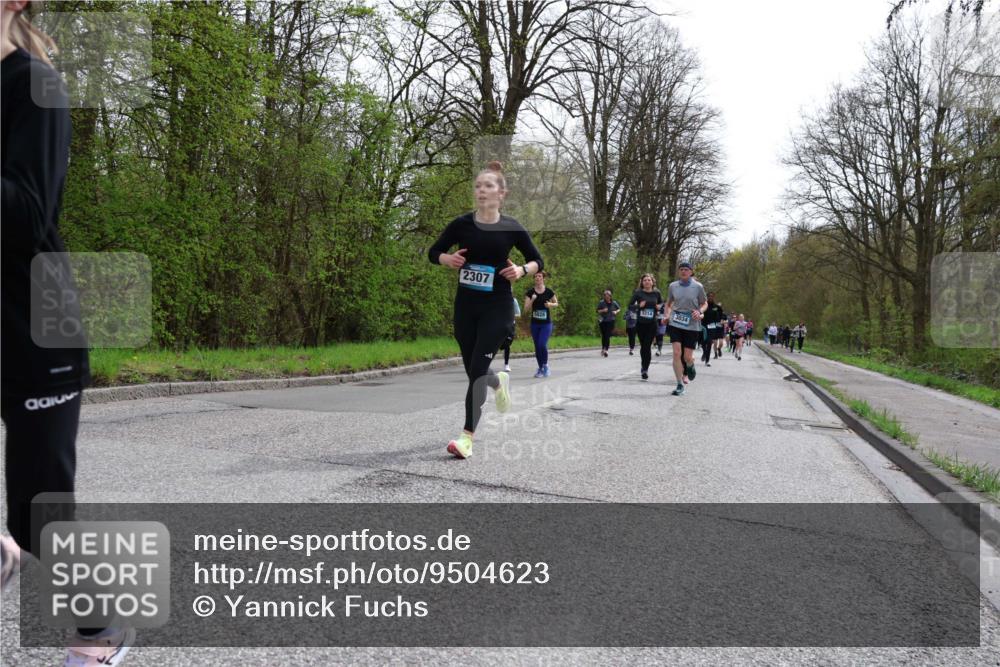 12.04.2026 - 45. Internationalen Wilhelmsburger Insellauf Yannick Fuchs http://msf.ph/oto/9504623 12.04.2026 12:53:47 Laufen 12100, 2307, 5828, 3314, 3034 meine-sportfotos.de