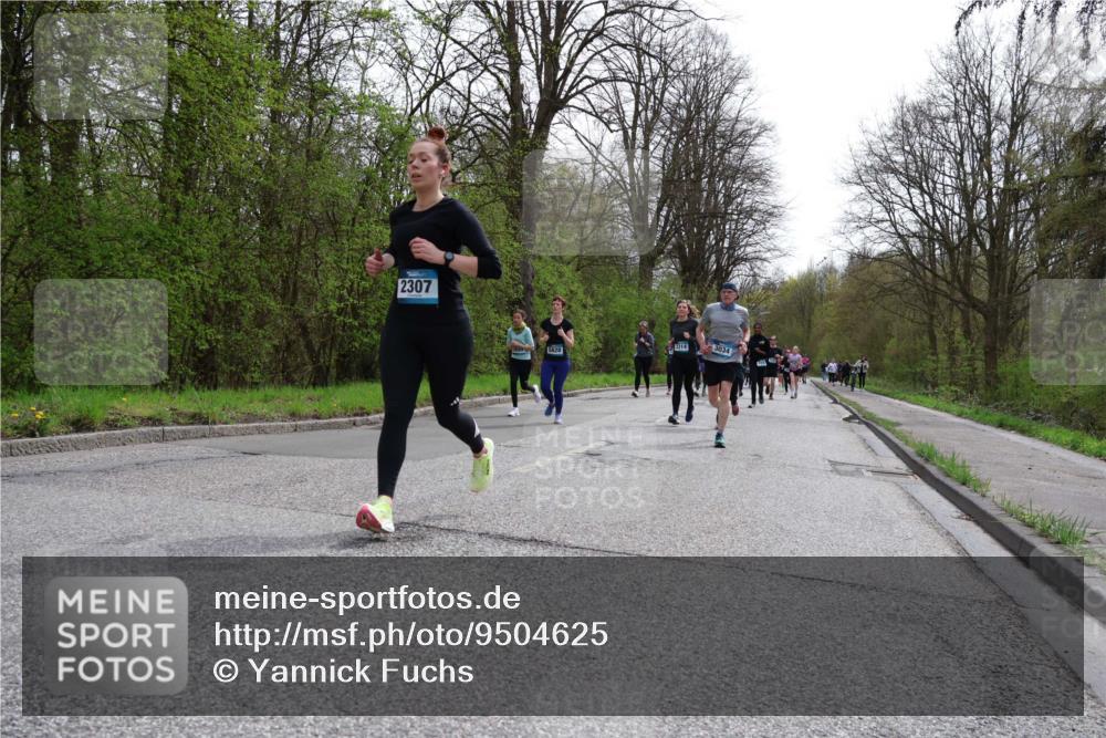 12.04.2026 - 45. Internationalen Wilhelmsburger Insellauf Yannick Fuchs http://msf.ph/oto/9504625 12.04.2026 12:53:47 Laufen 2307, 3314, 3034 meine-sportfotos.de