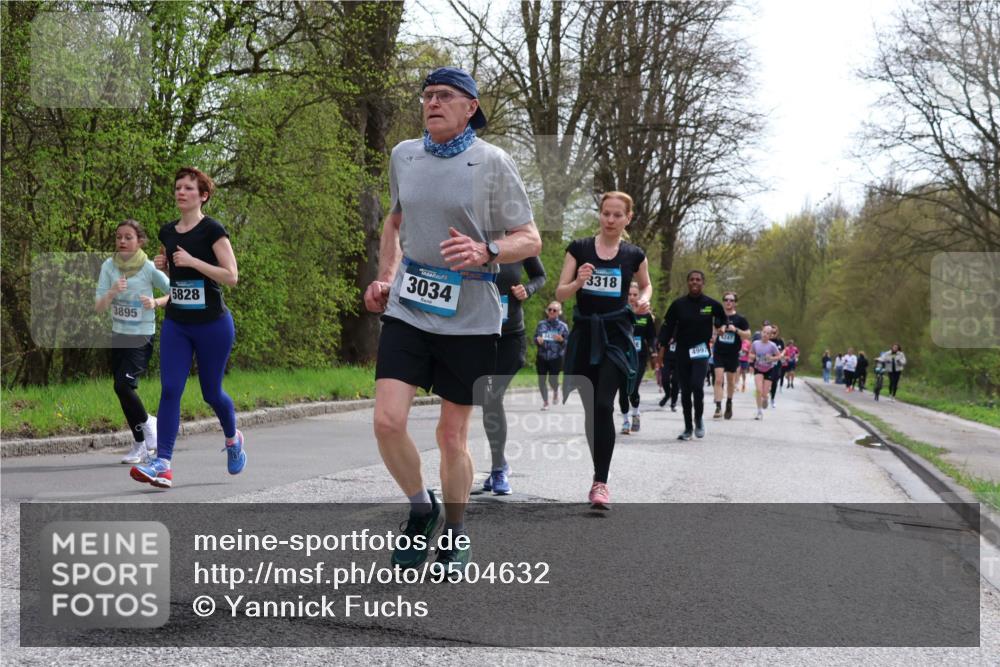 12.04.2026 - 45. Internationalen Wilhelmsburger Insellauf Yannick Fuchs http://msf.ph/oto/9504632 12.04.2026 12:53:48 Laufen 3895, 5828, 3034, 3318, 4997, 247 meine-sportfotos.de
