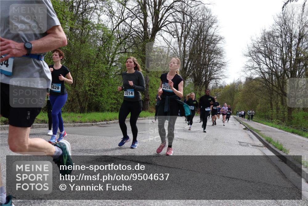 12.04.2026 - 45. Internationalen Wilhelmsburger Insellauf Yannick Fuchs http://msf.ph/oto/9504637 12.04.2026 12:53:49 Laufen 5828, 3314, 3318 meine-sportfotos.de