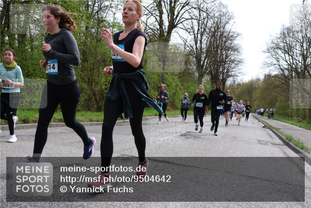 12.04.2026 - 45. Internationalen Wilhelmsburger Insellauf Yannick Fuchs http://msf.ph/oto/9504642 12.04.2026 12:53:50 Laufen 3655, 314, 4997, 3247 meine-sportfotos.de