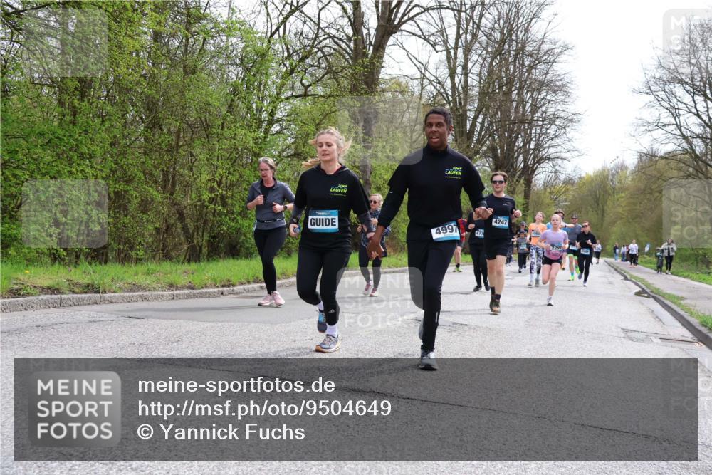 12.04.2026 - 45. Internationalen Wilhelmsburger Insellauf Yannick Fuchs http://msf.ph/oto/9504649 12.04.2026 12:53:52 Laufen 4997, 4247, 2291, 2984 meine-sportfotos.de