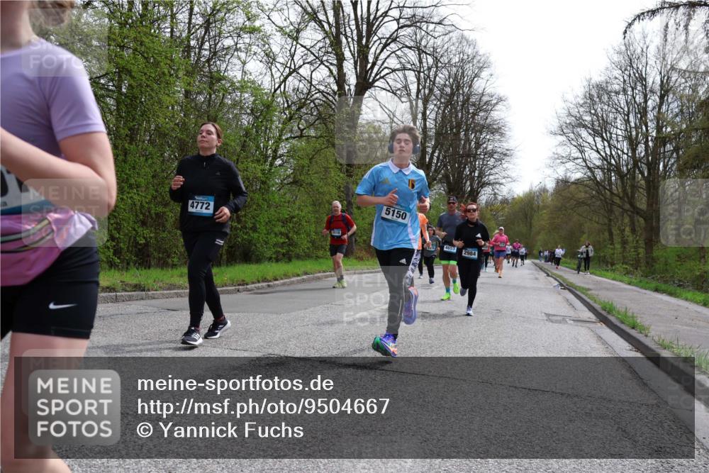 12.04.2026 - 45. Internationalen Wilhelmsburger Insellauf Yannick Fuchs http://msf.ph/oto/9504667 12.04.2026 12:53:55 Laufen 4772, 5518, 5150, 4653, 2984 meine-sportfotos.de