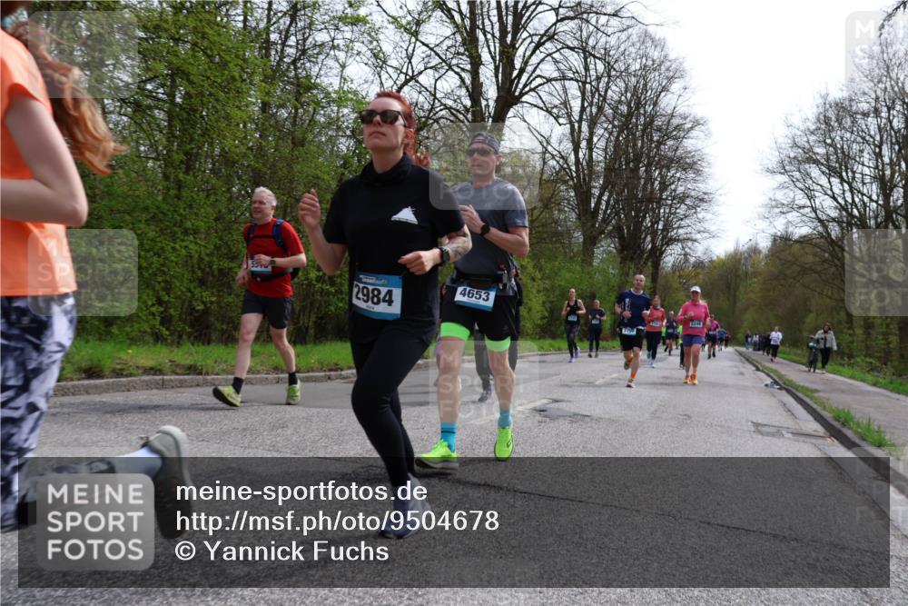 12.04.2026 - 45. Internationalen Wilhelmsburger Insellauf Yannick Fuchs http://msf.ph/oto/9504678 12.04.2026 12:53:57 Laufen 2984, 4653, 5248, 2798 meine-sportfotos.de